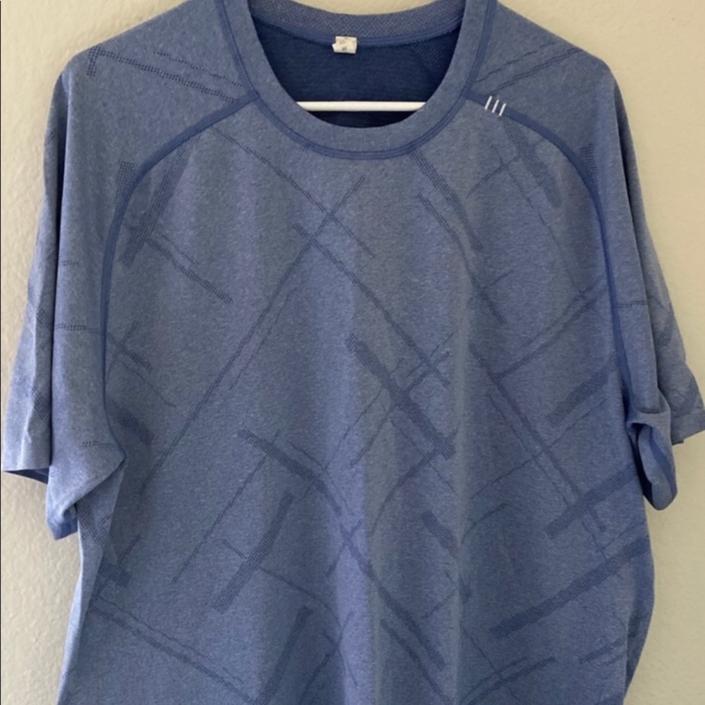 1 blue xxl metal vent née condition.